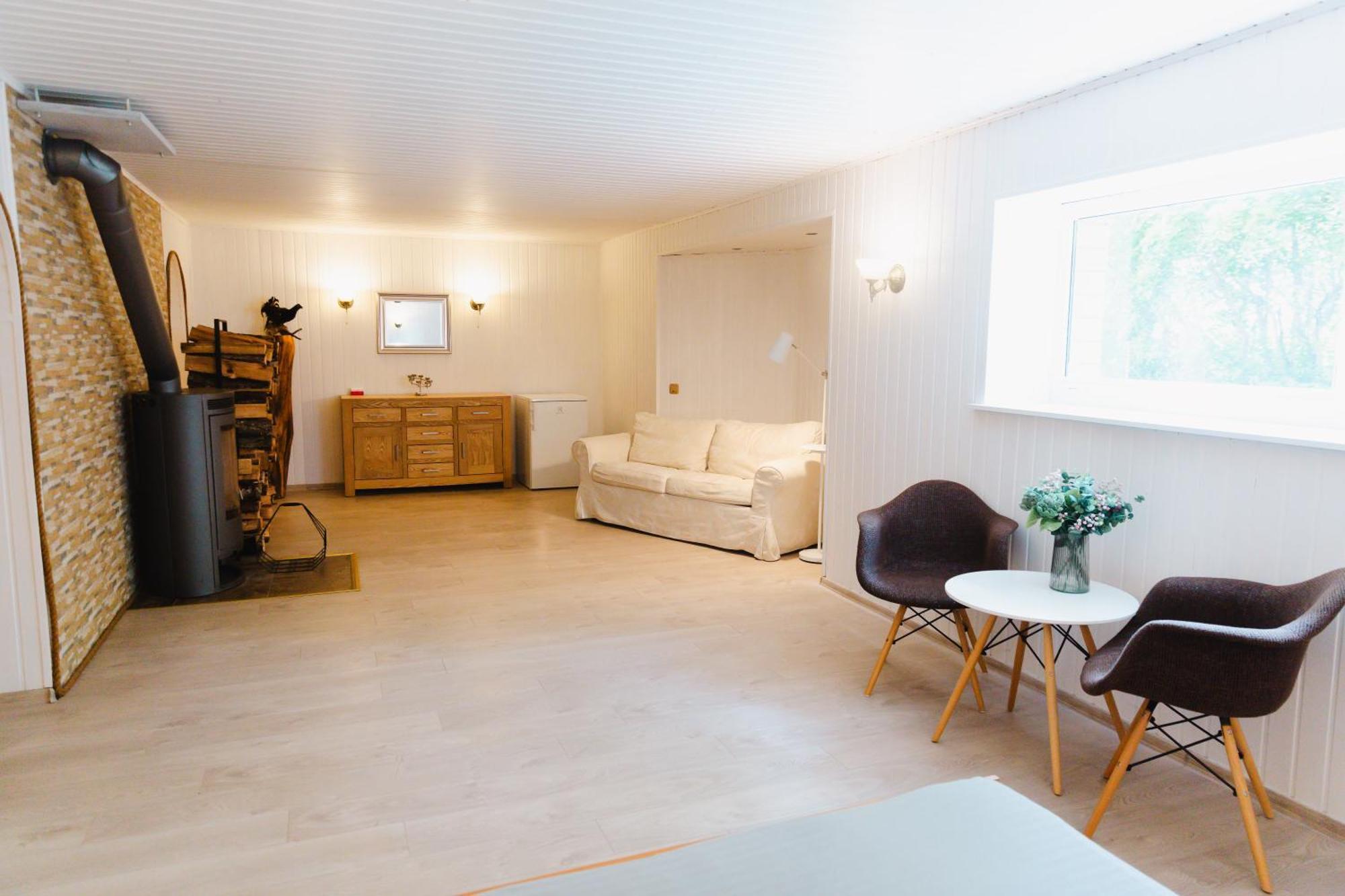 Konrad Family Guesthouse Kuressaare Quarto foto